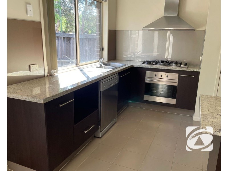 11 Dandelion Drive, Berwick VIC 3806