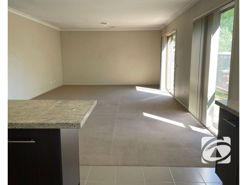 11 Dandelion Drive, Berwick VIC 3806