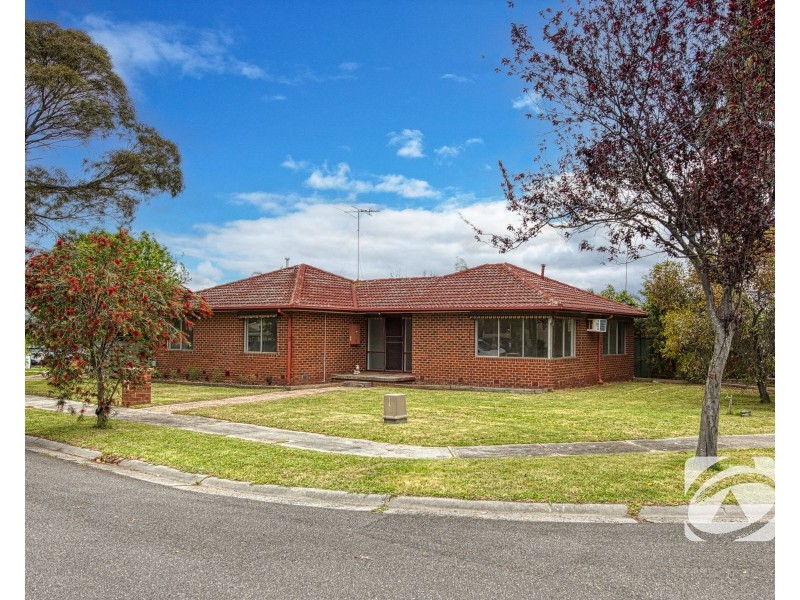 18 Penrith Court, Berwick VIC 3806