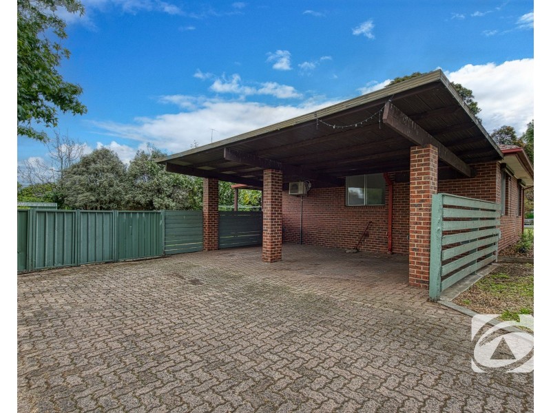 18 Penrith Court, Berwick VIC 3806