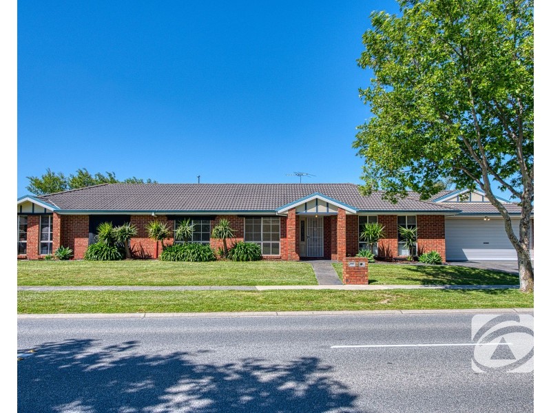 134 The Promenade, Narre Warren South VIC 3805