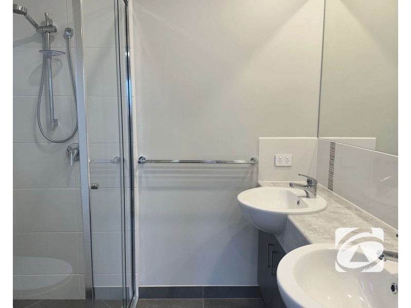 4 Matchett Drive, Clyde VIC 3978