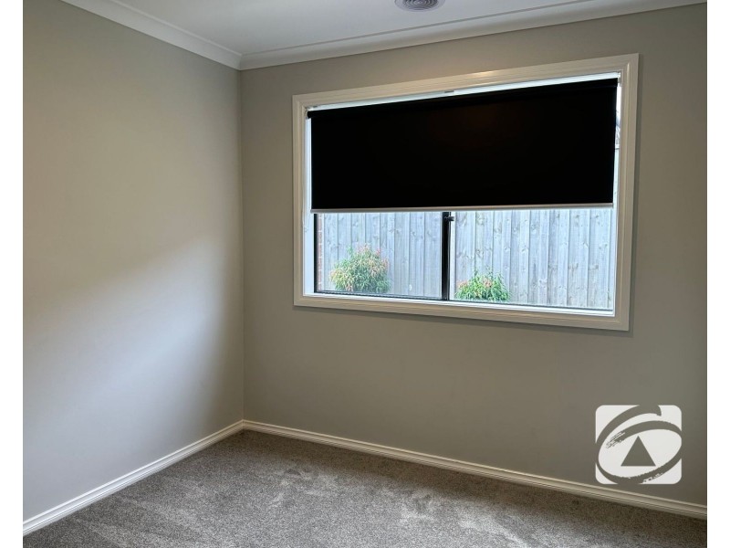 4 Matchett Drive, Clyde VIC 3978