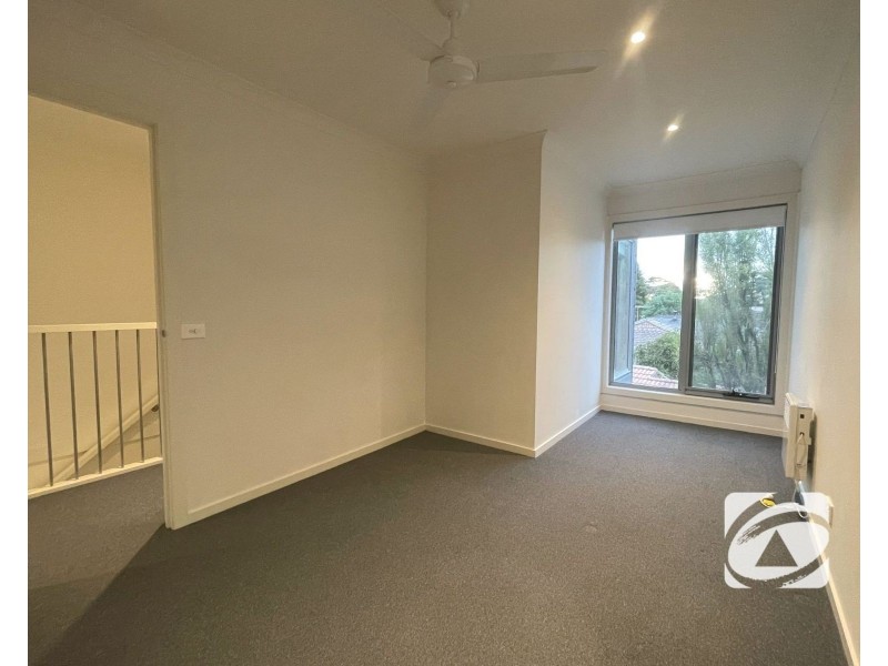 4/74 Hall Road, Carrum Downs VIC 3201