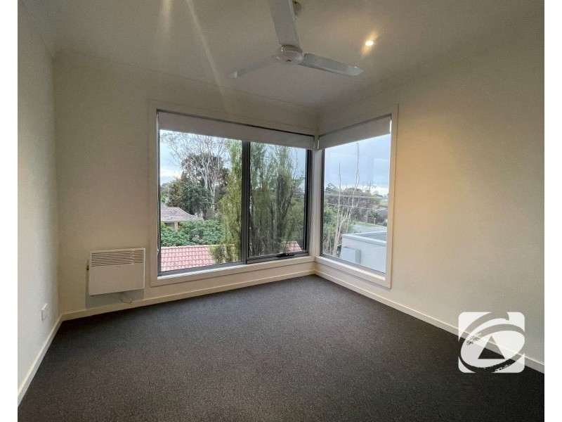 4/74 Hall Road, Carrum Downs VIC 3201