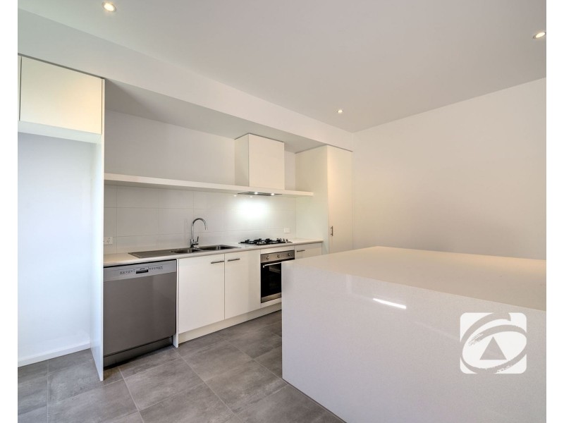 11 Willowdene Way, Berwick VIC 3806