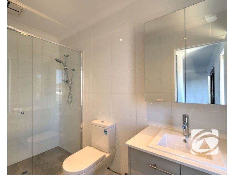 11 Willowdene Way, Berwick VIC 3806