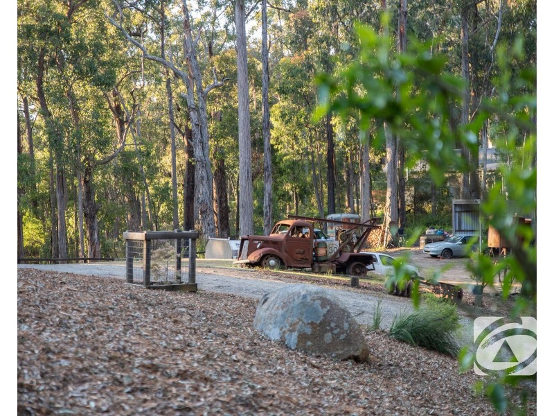 300 Gembrook-Tonimbuk Road, Gembrook VIC 3783