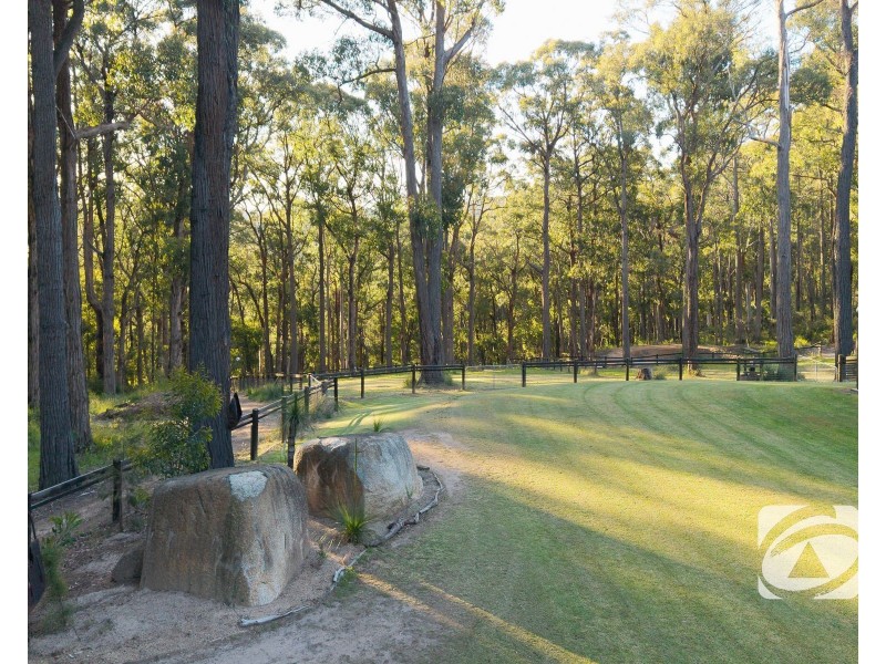 300 Gembrook-Tonimbuk Road, Gembrook VIC 3783