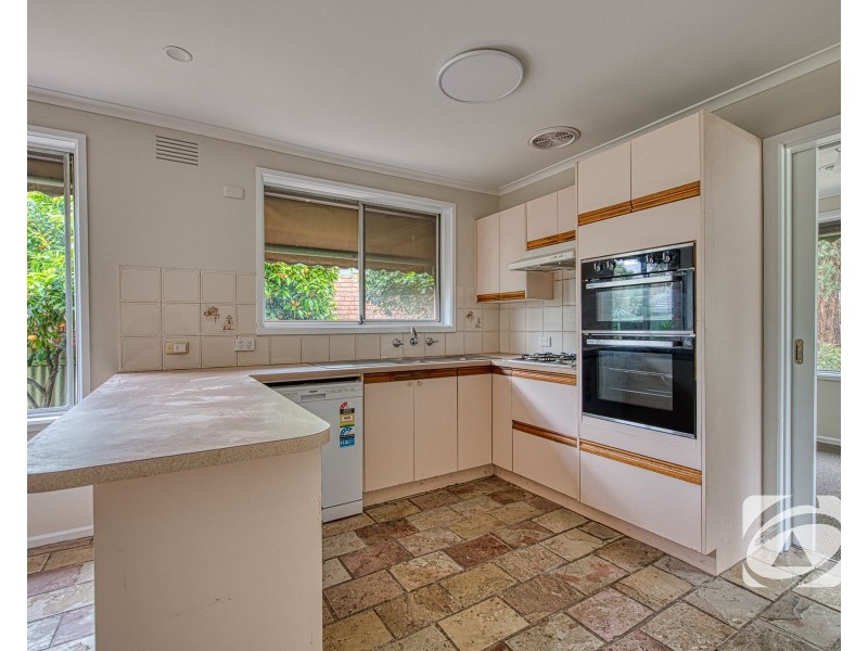 18 Penrith Court, Berwick VIC 3806