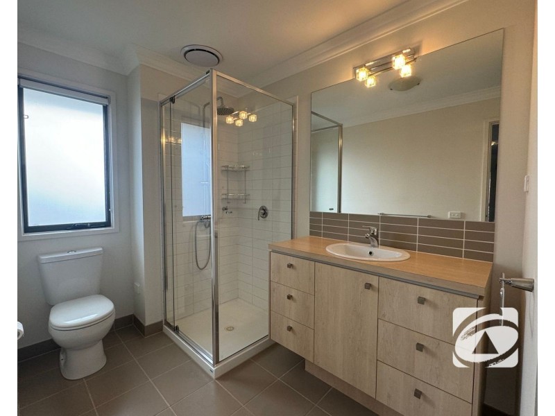 4 Whitehaven Street, Berwick VIC 3806