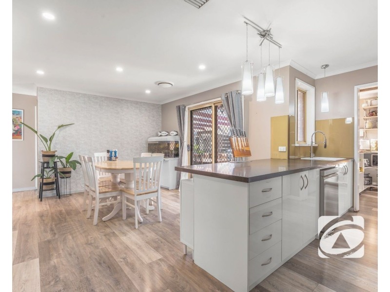 4 Cash Close, Hampton Park VIC 3976