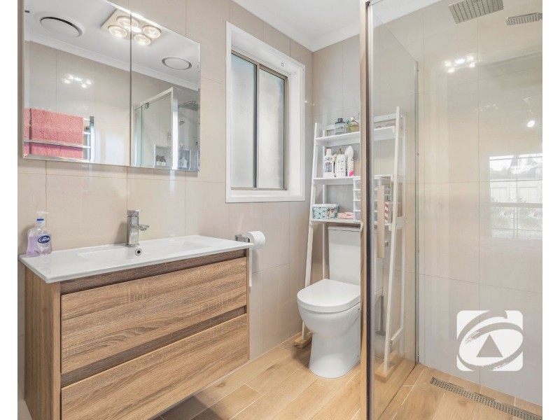 4 Cash Close, Hampton Park VIC 3976