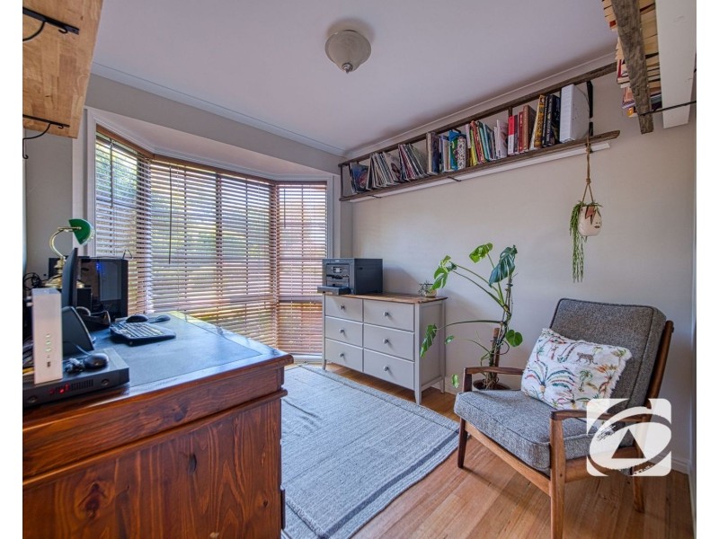 6 Lyndal Court, Berwick VIC 3806