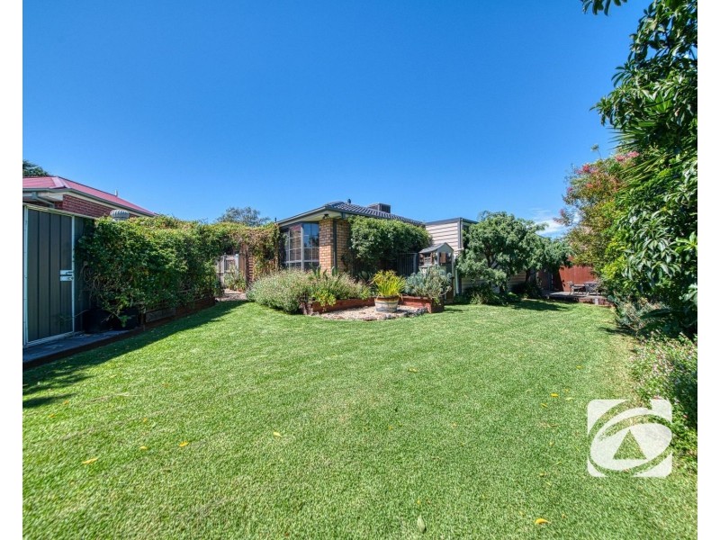 6 Lyndal Court, Berwick VIC 3806