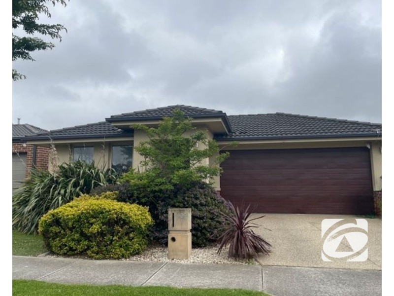 29 Springbrook Drive, Clyde North VIC 3978