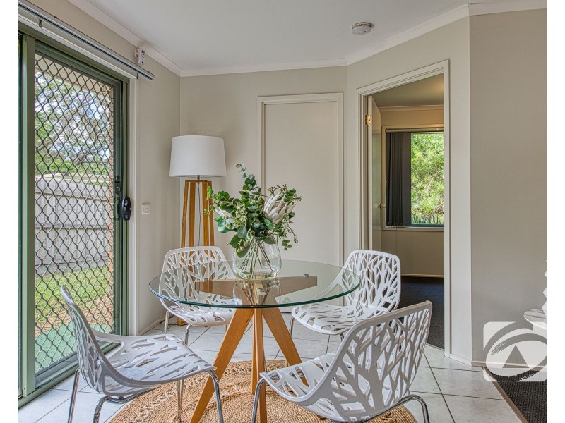 82 Lake View Drive, Narre Warren VIC 3805