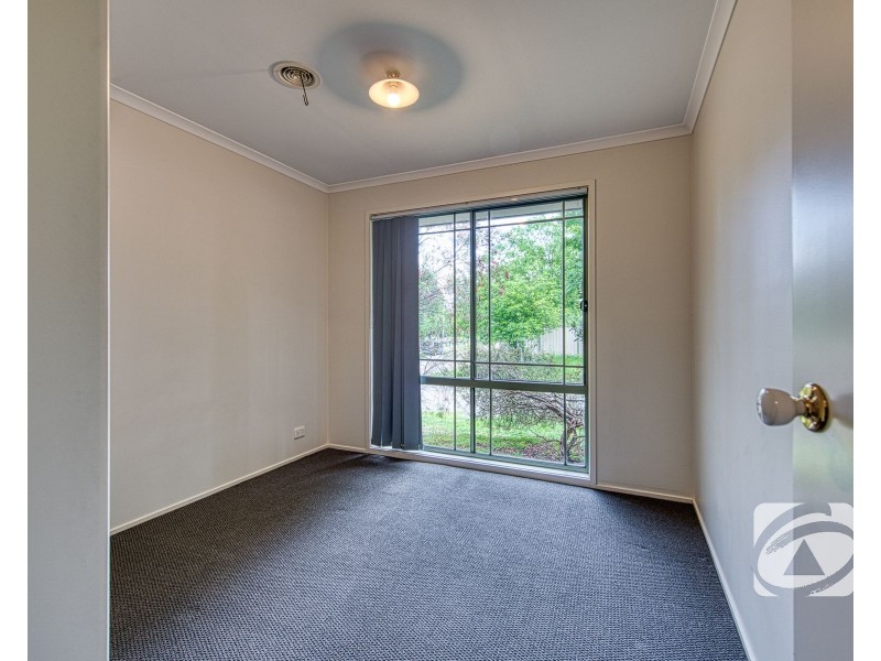 82 Lake View Drive, Narre Warren VIC 3805