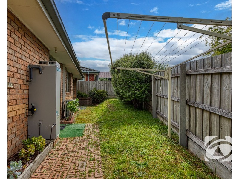 82 Lake View Drive, Narre Warren VIC 3805