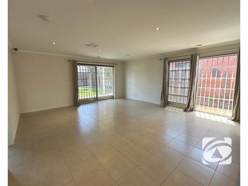 19 Celestine Drive, Officer VIC 3809