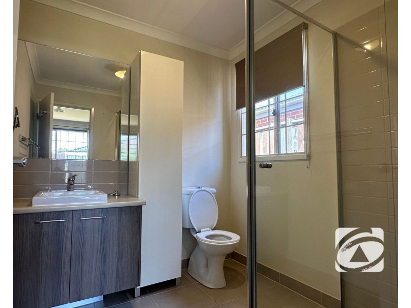 19 Celestine Drive, Officer VIC 3809