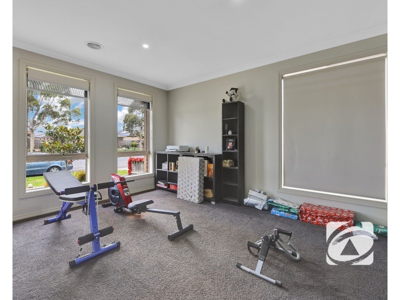 15 Goulburn Street, Cranbourne East VIC 3977