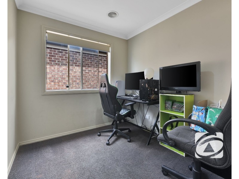 15 Goulburn Street, Cranbourne East VIC 3977