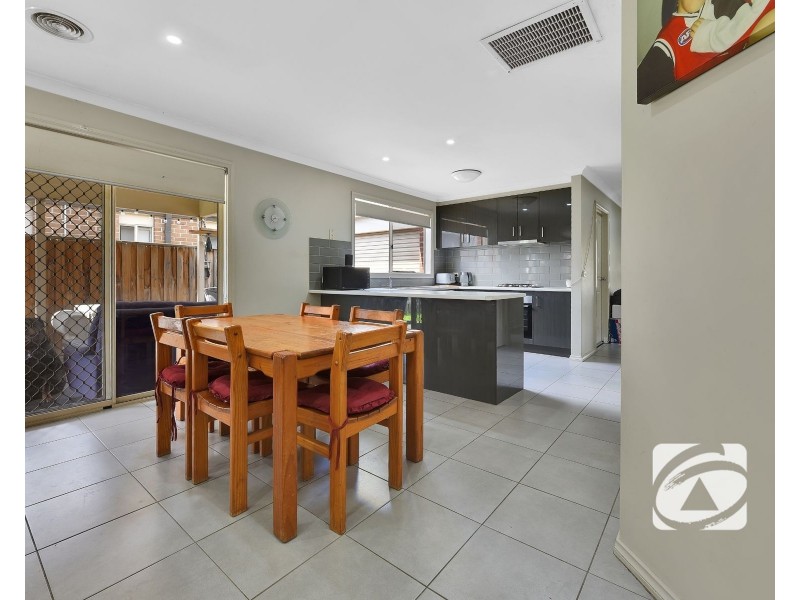 15 Goulburn Street, Cranbourne East VIC 3977