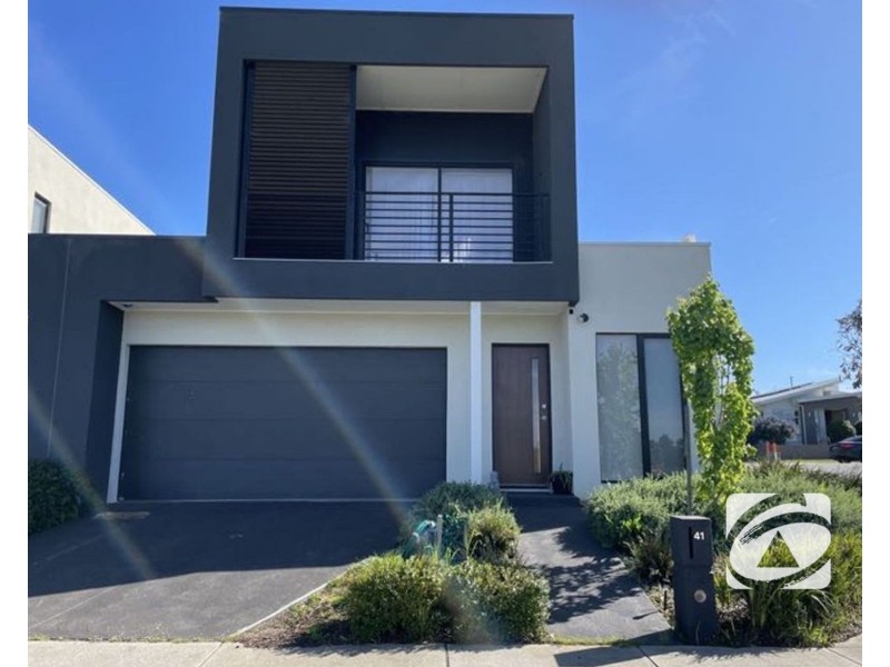 41 Cotswold Crescent, Officer VIC 3809