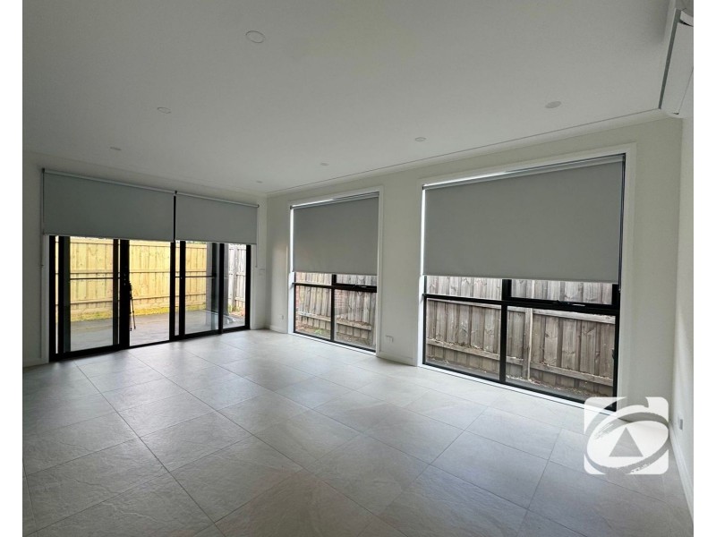 27 Wattle Crescent, Beaconsfield VIC 3807