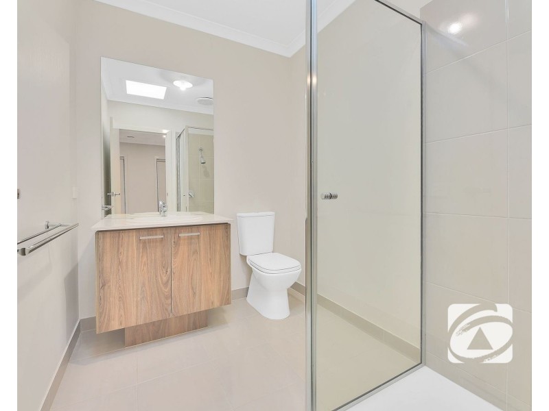 20 Pawell Street, Clyde North VIC 3978