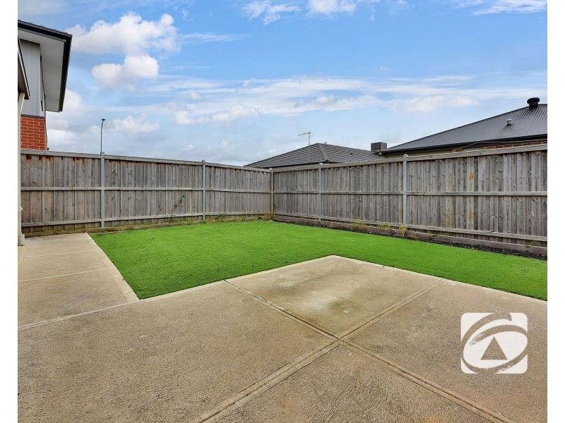 20 Pawell Street, Clyde North VIC 3978