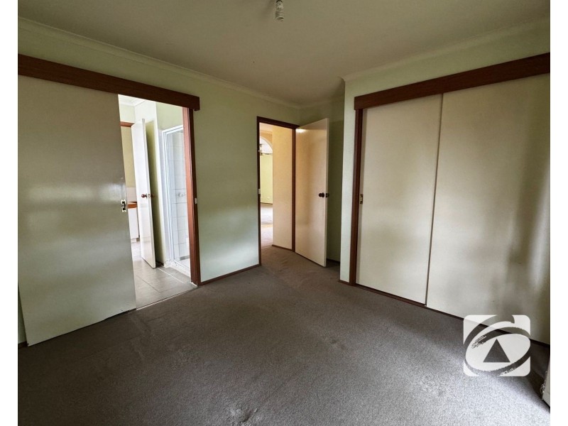 11 Columbia Road, Narre Warren VIC 3805