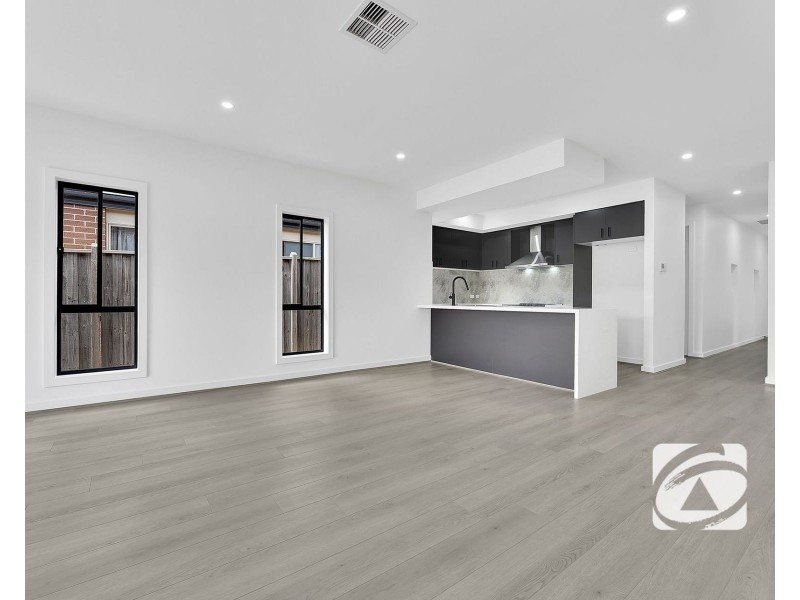 99 Athletic Circuit, Clyde VIC 3978