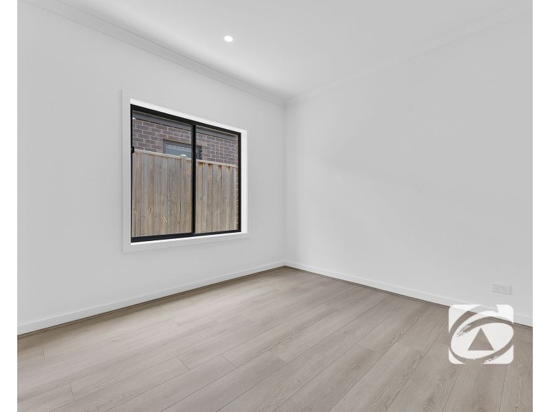 99 Athletic Circuit, Clyde VIC 3978