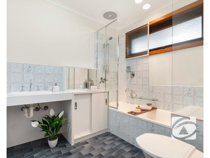 7 Lloyd Avenue, Narre Warren VIC 3805