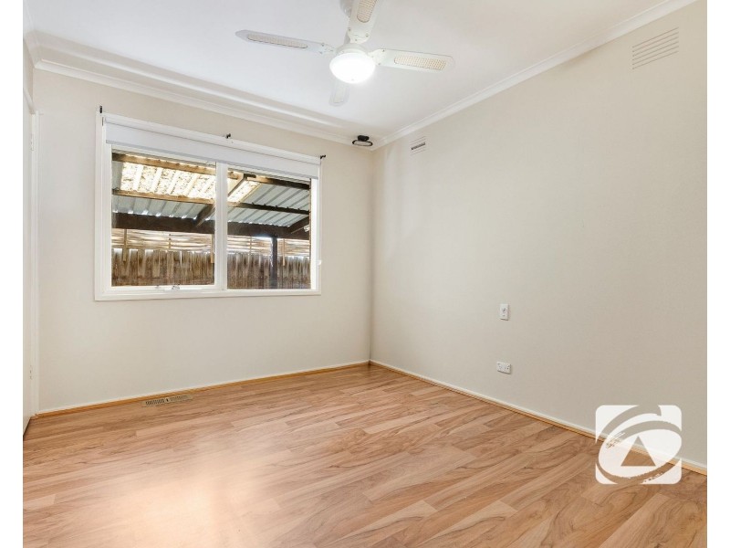 4 Tamar Road, Springvale South VIC 3172