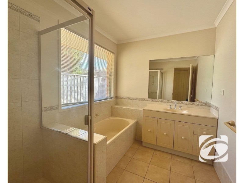 57 Harrington Drive, Narre Warren South VIC 3805