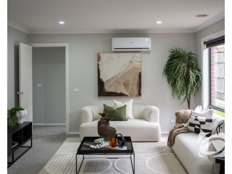 9 Basalt Drive, Clyde North VIC 3978