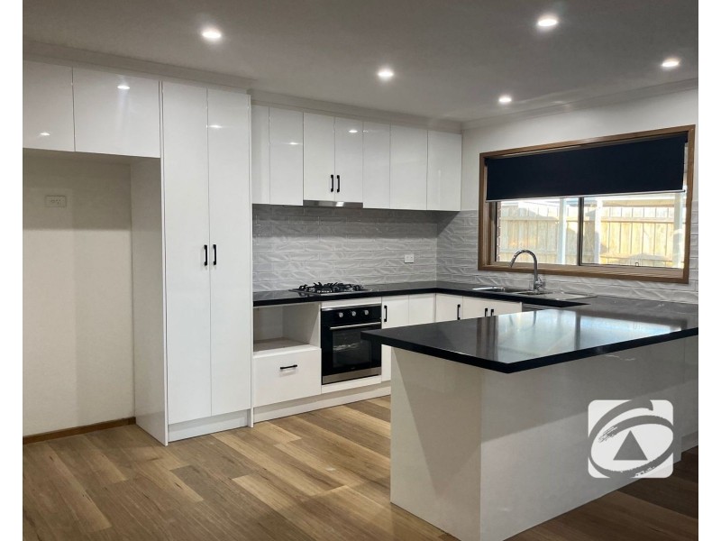 54 Pentland Drive, Narre Warren VIC 3805