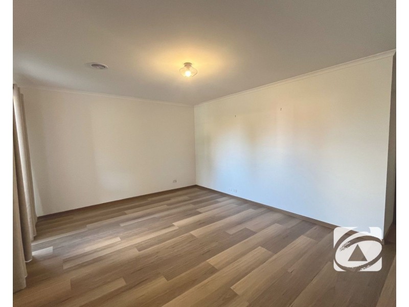 54 Pentland Drive, Narre Warren VIC 3805