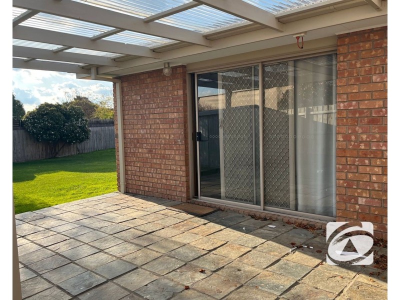 54 Pentland Drive, Narre Warren VIC 3805