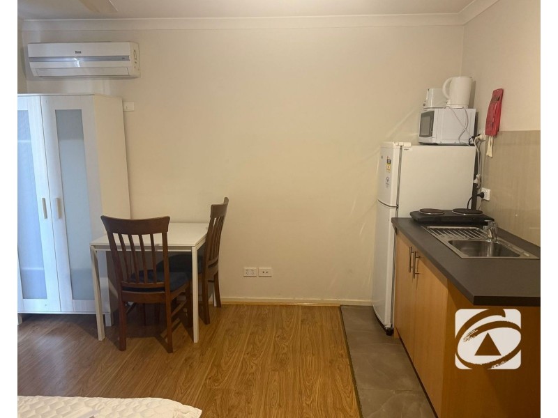 4/1413 Heatherton Road, Dandenong North VIC 3175