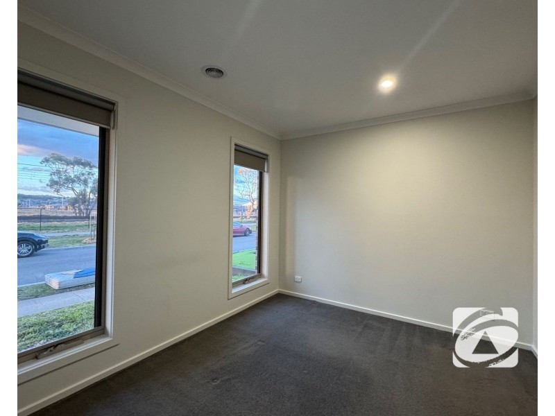 92 Dodson Road, Officer VIC 3809