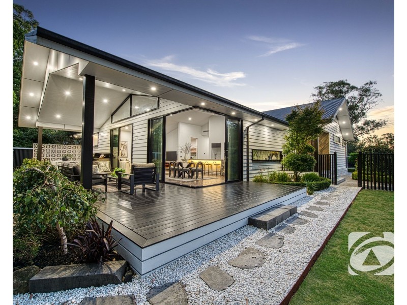 1 Andrew Court, Emerald VIC 3782