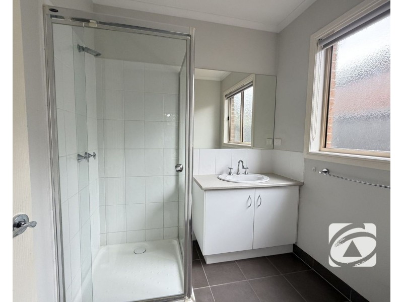 6 Abrus Circuit, Cranbourne North VIC 3977