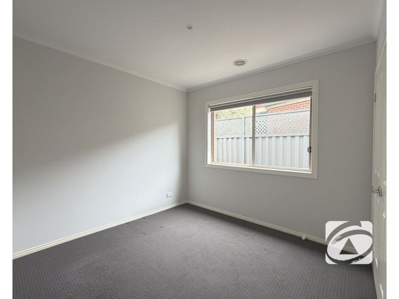 6 Abrus Circuit, Cranbourne North VIC 3977