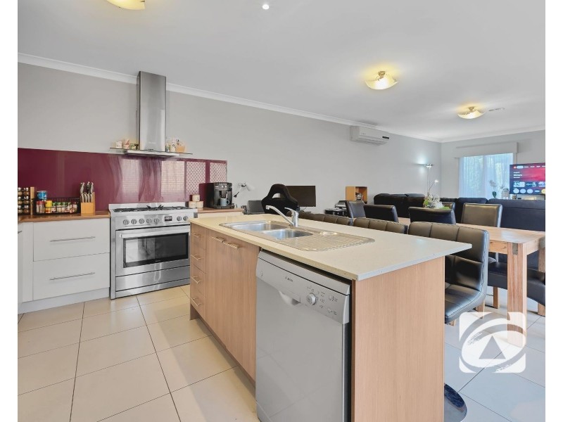 66 Alisma Boulevard, Cranbourne North VIC 3977