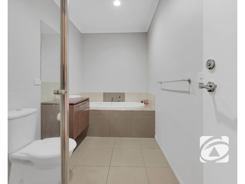 66 Alisma Boulevard, Cranbourne North VIC 3977