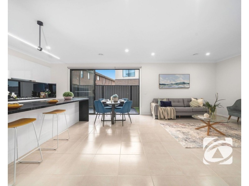 7 Gian Street, Clyde VIC 3978